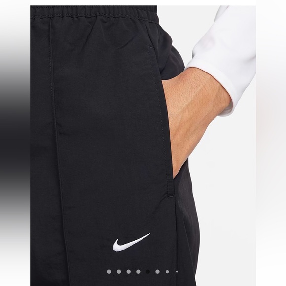 Nike Women’s Mid-Rise Open Hem Pants - Picture 4 of 6